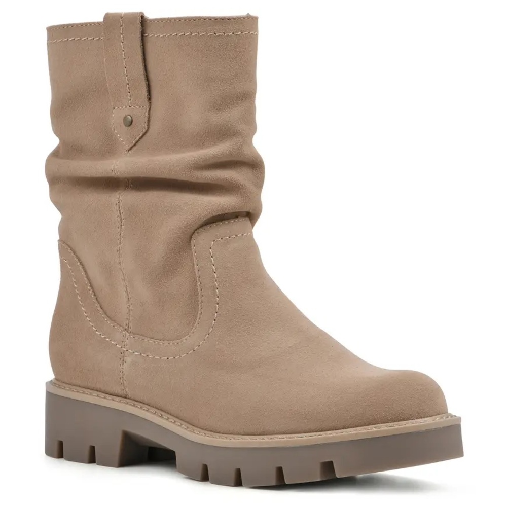 White Mountain Glean Suede Bootie size 6